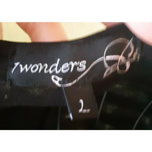 Black Ruffled Layer Top Blouse Size Lg 7 Wonders Crossover Styling Cap Sleeves - Picture 3 of 4